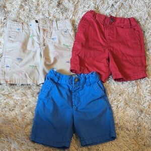 The Children's Place Red, Blue & Cream Dino Print Shorts Set